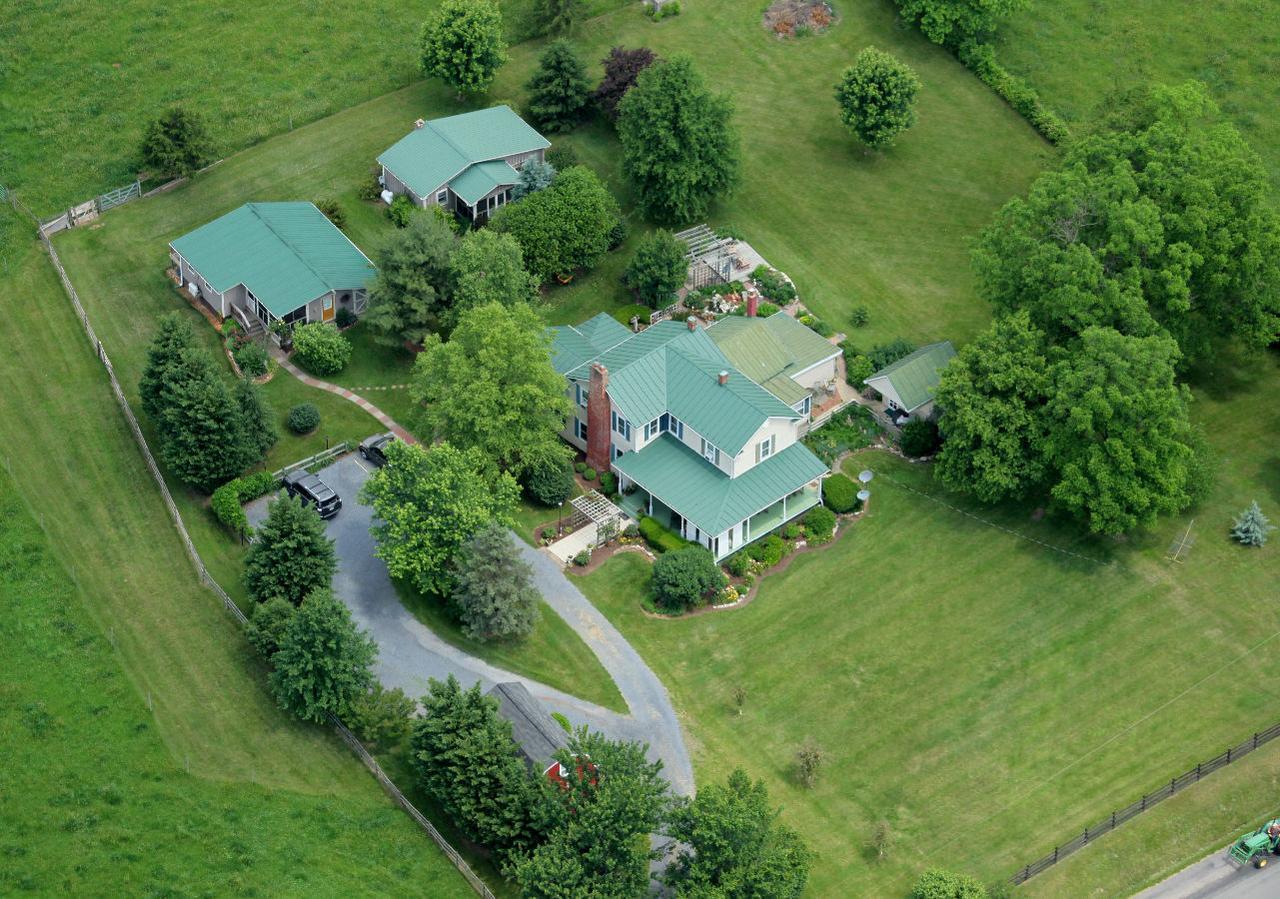 Piney Hill B&B And Cottages Лурей Экстерьер фото